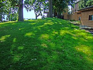 Monona Mound looking west