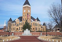 Saline County Courthouse, located in the heart of downtown Benton.