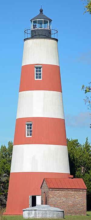 Sapelo Island Lighthouse, GA, US.jpg