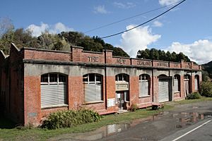 Shipping Co. store - panoramio