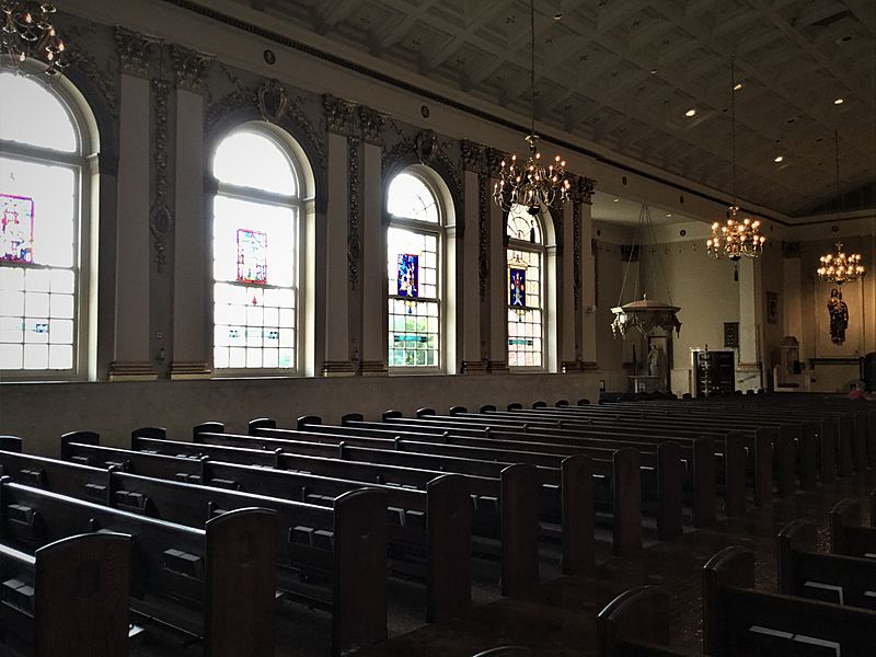 Image Stained Glass left, Cathedral of Saint Catharine of Siena (Allentown, Pennsylvania)