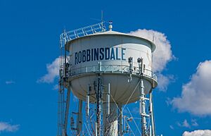 City of Robbinsdale, Minnesota - Water Tower, Minnesota (33702172680).jpg