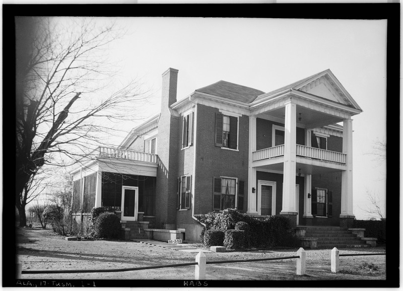 Image FRONT VIEW. Governor Robert Lindsay House, U.S. Highway 72