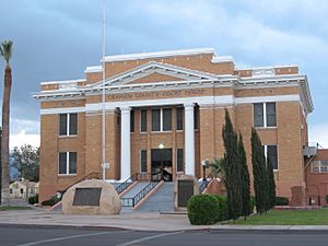 Graham County Courthouse in Safford