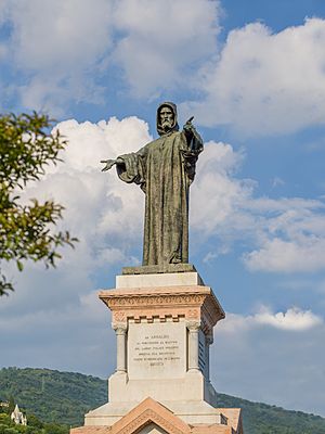 Monumento Arnaldo da Brescia lato ovest Brescia.JPG