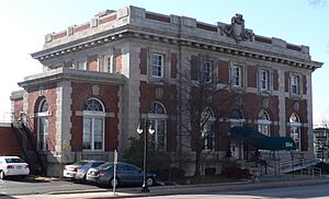 Pekin, Illinois Federal Building from E 1