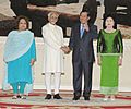 The Vice President, Shri Mohd. Hamid Ansari and Smt. Salma Ansasri with the Prime Minister of Cambodia, Mr. Hun Sen at the ceremonial reception, at Peace Palace, in Phonm Penh, Cambodia on September 16, 2015