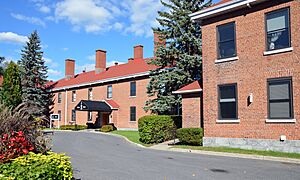 Vieux mess (Officer Mess)