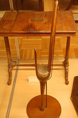 WLA nyhistorical Wooden leg of Gouvernour Morris