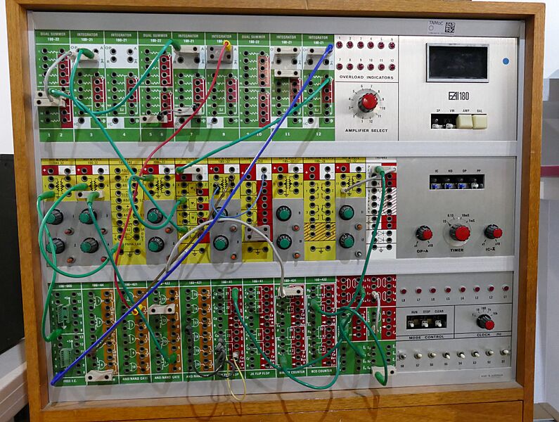 Analogue computer EAI 180