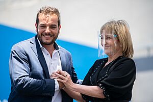 Cristian di Candia y Carolina Cosse - Cambio de mando municipal en Montevideo