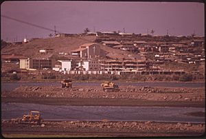 DEVELOPMENT IN "SALT LAKE" AREA. PART OF THE SALT LAKE IS BEING FILLED TO PROVIDE A GOLF COURSE. THIRTY ACRES... - NARA - 553932.jpg