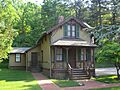 Eastman Cottage 130 Mott Av Roslyn jeh
