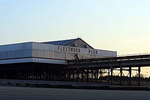 Fleetwood Pier - geograph.org.uk - 1237426.jpg