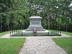Hayes grave at Spiegel Grove