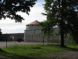 Martello Tower inside Fort Frederick.JPG