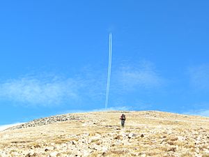 Mount Sniktau hiker