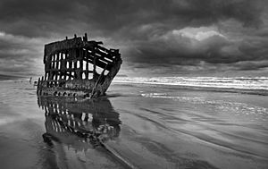Peter Iredale Black and White (7057124727)