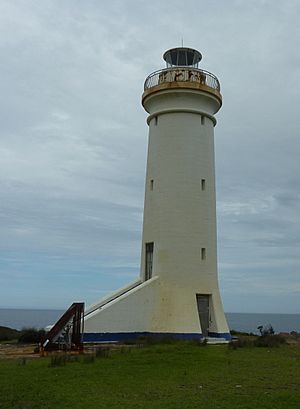 Point Stephens Lighthouse cropped.jpg
