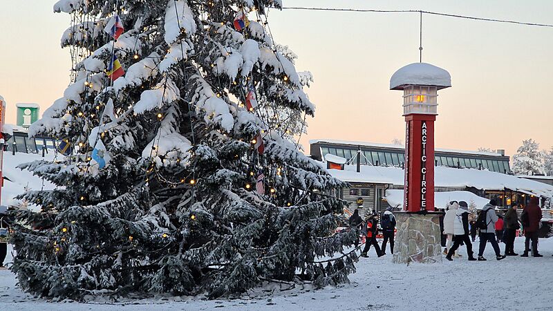 Santa Land Rovaniemi Arctic Circle2