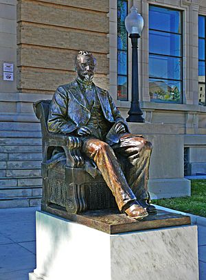Statue of Henry Rosenberg at the Rosenberg Library, Galveston