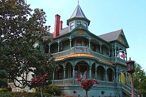 WoodsHughesHouse3