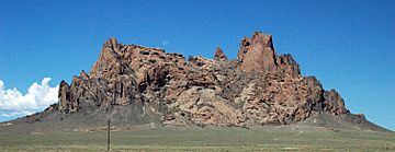 Bennett Peak (Navajo Volcanic Field, northwestern New Mexico, USA).jpg