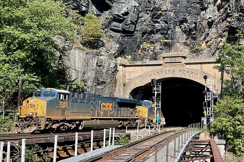 CSX locomotives, Harpers Ferry Tunnel