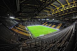 Dortmund Signal Iduna Park 1.jpg