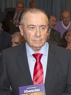 Ignacio Diego destaca la "vocación de servicio público" de Adolfo Pajares en la presentación de su libro `Vivencias' (cropped)