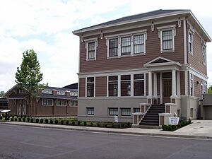 Poultry Building and Incubator House Corvallis