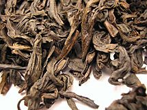 Shui Jin Gui Oolong tea leaf close.jpg