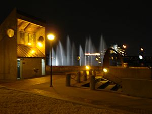 Tulsa River Parks Fountains