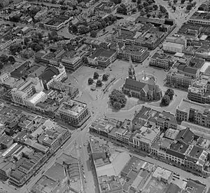 Aerial view of Cathedral Square, Christchurch (pre-1954)