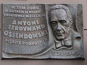 Antoni Ferdynand Ossendowski commemorative plaque (27, Grójecka Street)
