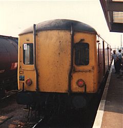 British Rail Class 128 train 55993.jpg