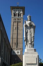 Cambridge MA St Johns Roman Catholic Church statue