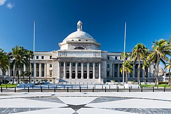 Capitolio de Puerto Rico (28755163211).jpg