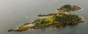 Faro de Guard Island, Ketchikan, Alaska, Estados Unidos, 2017-08-16, DD 44