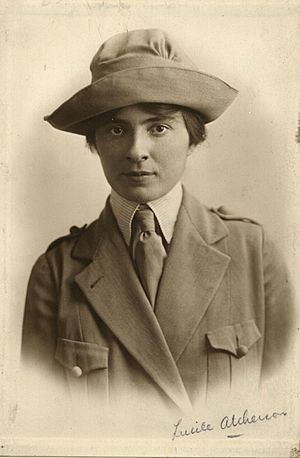 First Female American Foreign Service Officer -- Lucile Atcherson Curtis – in 1922.jpg