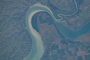 ISS067-E-174797 Confluence of the White and Missouri rivers at the border of Lyman-Brule county border in South Dakota