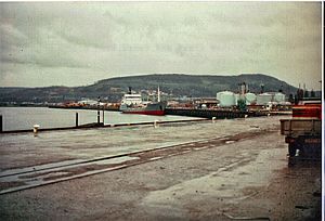 Inverness harbour in 1999