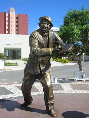 Jackson-do-Pandeiro-Estátua-de-bronze