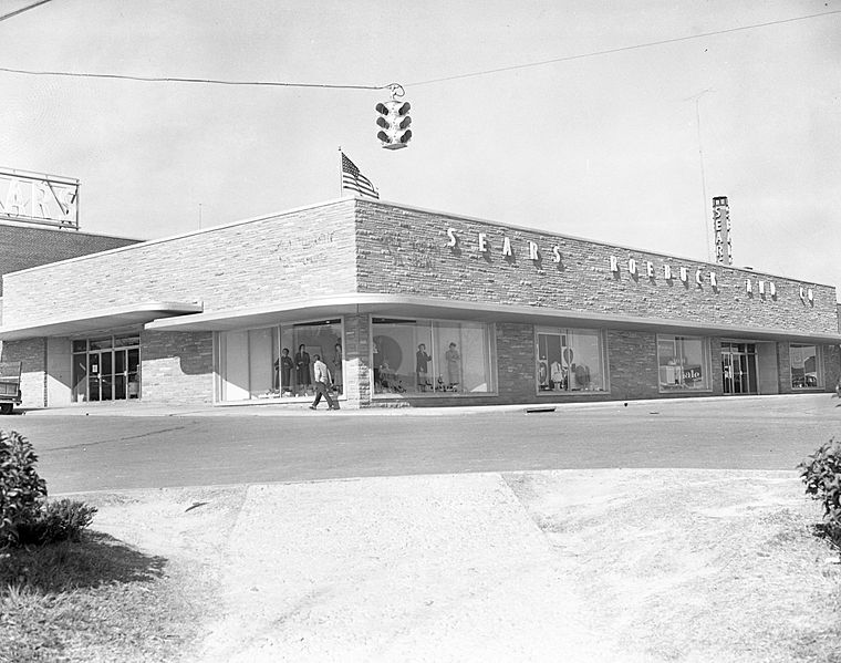 Image Sears, Roebuck and Company store in Cameron Village, Raleigh