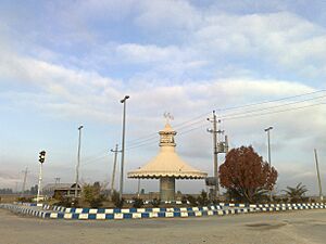 سه راهی فیشور-خنج-لار - panoramio.jpg