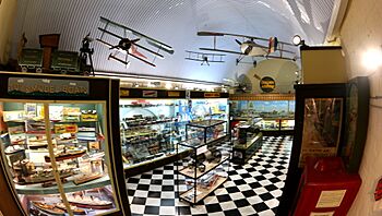 Brighton Toy and Model Museum, interior, Arch Four display space
