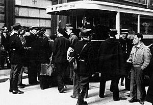 Bundesarchiv Bild 183-B10816, Frankreich, Paris, Judenverfolgung