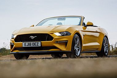 Ford Mustang Generation 2 UK - Yellow - 28508440197 (cropped).jpg