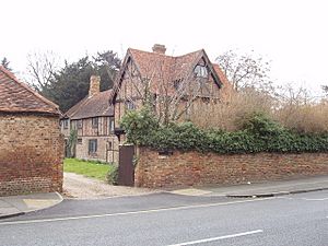 House in Longford, near Heathrow - geograph.org.uk - 137591.jpg
