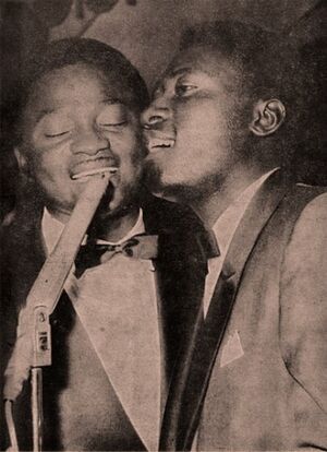 Joseph Kabasele and Vicky Longomba performing at the Round Table Conference
